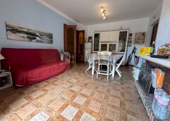 Sala da pranzo - Quadrilocale Via Ulisse
 
30, Ardea - foto 17