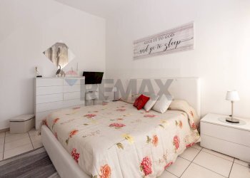 Camera / camera da letto - Quadrilocale Via Etnea
 
407, Gravina di Catania - foto 12