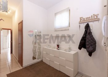 Bagno - Quadrilocale Via Etnea
 
407, Gravina di Catania - foto 19