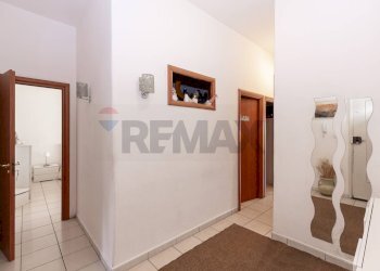 Hall / corridoio - Quadrilocale Via Etnea
 
407, Gravina di Catania - foto 20