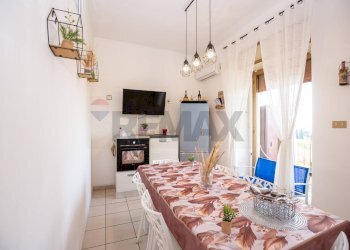 Sala da pranzo - Quadrilocale Via Etnea
 
407, Gravina di Catania - foto 23