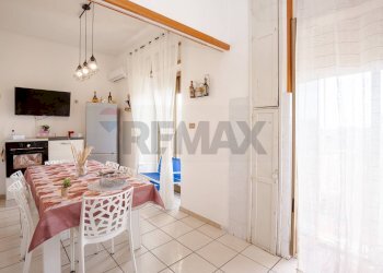 Sala da pranzo - Quadrilocale Via Etnea
 
407, Gravina di Catania - foto 27