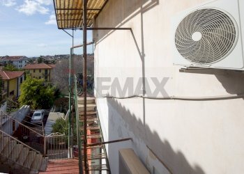 Balcone - Quadrilocale Via Etnea
 
407, Gravina di Catania - foto 33