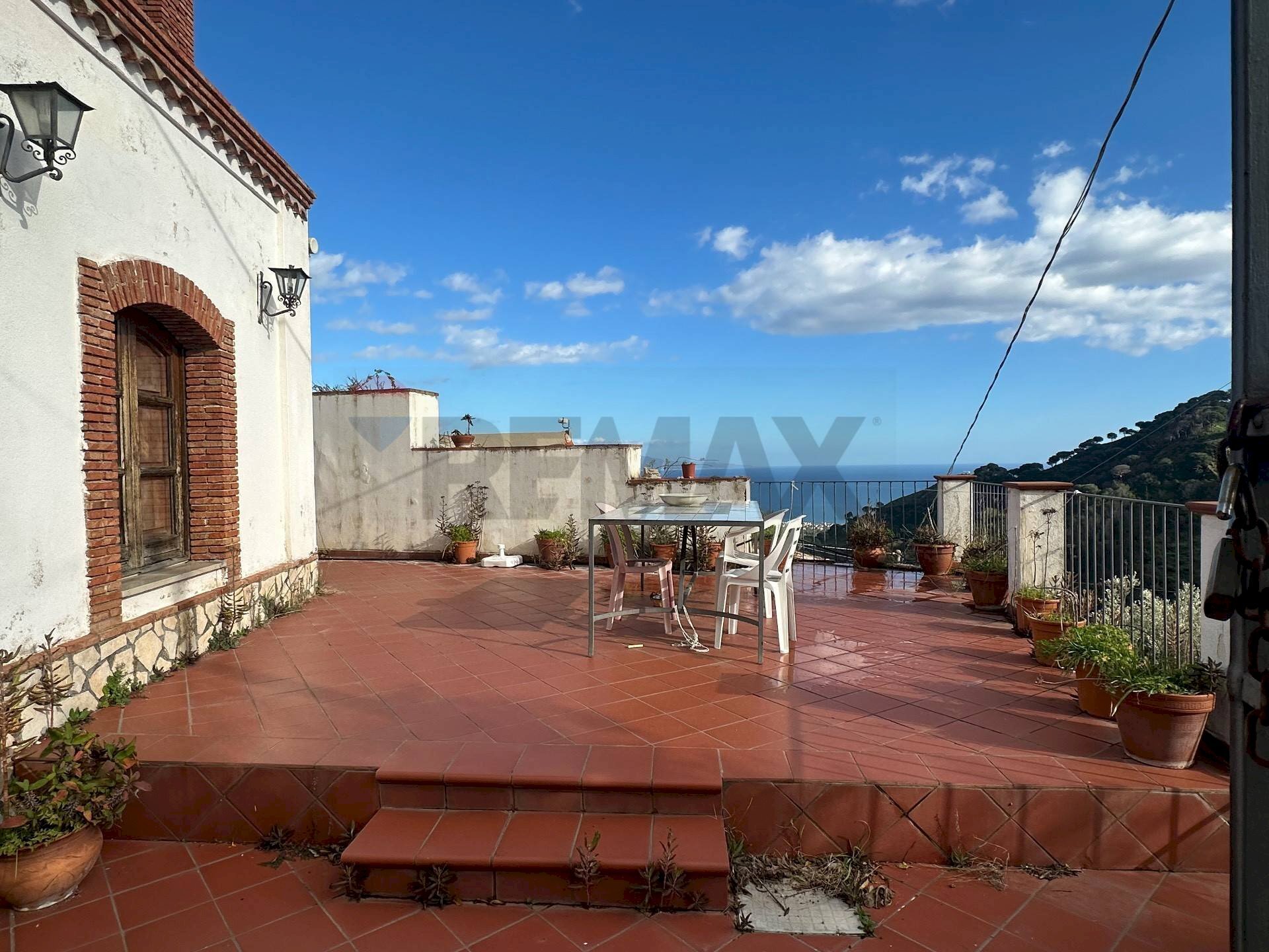 Terrazza - Casa indipendente Via romissa
 
Z7, Savoca - foto 1