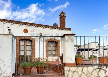 Casa all\'aperto - Independent house Via romissa
 
Z7, Savoca - photo 2