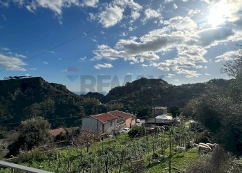 Vista delle montagne - Independent house Via romissa
 
Z7, Savoca - photo 6