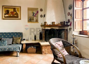 Soggiorno - Independent house Via romissa
 
Z7, Savoca - photo 12