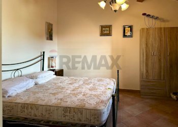 Camera / camera da letto - Independent house Via romissa
 
Z7, Savoca - photo 20