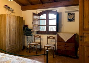 Camera / camera da letto - Independent house Via romissa
 
Z7, Savoca - photo 26