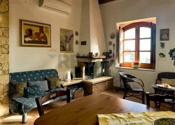 Sala da pranzo - Independent house Via romissa
 
Z7, Savoca - photo 42