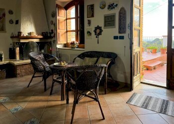 Soggiorno - Independent house Via romissa
 
Z7, Savoca - photo 46