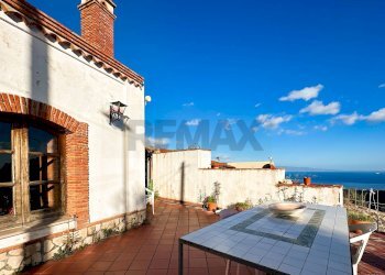 Terrazza - Independent house Via romissa
 
Z7, Savoca - photo 85