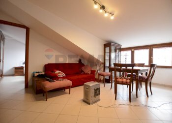 Sala da pranzo - Attico Goffredo Mameli
 
26, Millesimo - foto 2