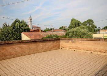 Terrazza - Semi-detached house Via Zilio
 
12, Tribano - photo 2