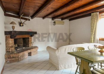 Taverna - Semi-detached house Via Zilio
 
12, Tribano - photo 1