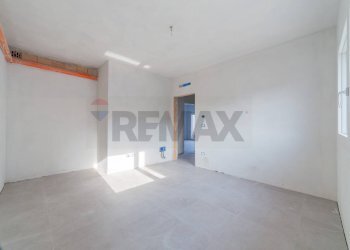 Stanza vuota - Bilocale via Nazionale Adriatica
 
89, Roseto degli Abruzzi - foto 10