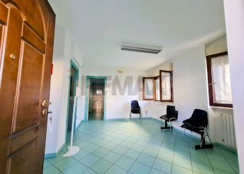 Soggiorno - Locale Commerciale via Adriatica
 
78, Francavilla al Mare - foto 1