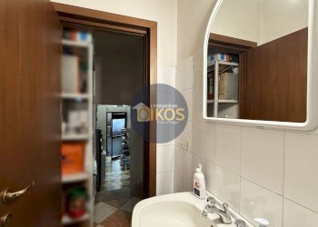 Foto 19 - Commercial Premises Via caduti di Tutte le Guerre
 
13, Acquaviva delle Fonti - photo 19