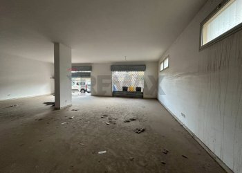 Stanza vuota - Locale Commerciale Via Antonello Da Messina
 
20, Misilmeri - foto 10