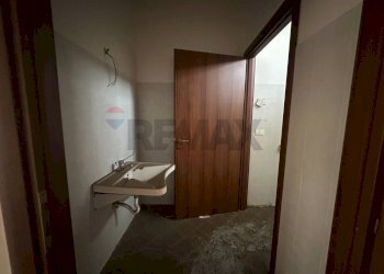 Hall / corridoio - Locale Commerciale Via Antonello Da Messina
 
20, Misilmeri - foto 11