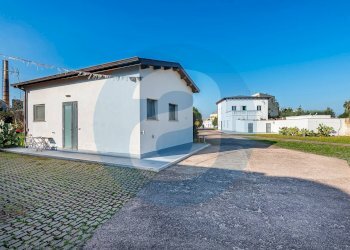 Foto 21 - Capannone Strada Torre Di Mizzo
 
29, Bari - foto 21