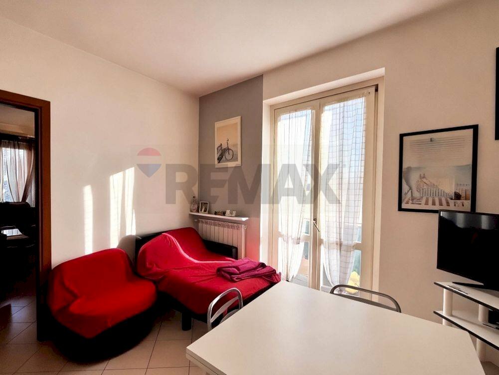 Sala da pranzo - Three-room apartment VIA CAVOUR
17, Castronno - photo 2