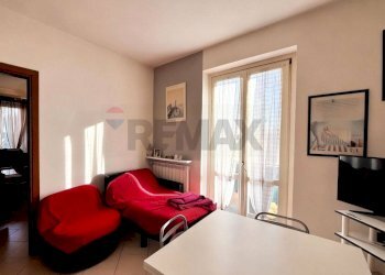 Sala da pranzo - Trilocale VIA CAVOUR
 
17, Castronno - foto 2