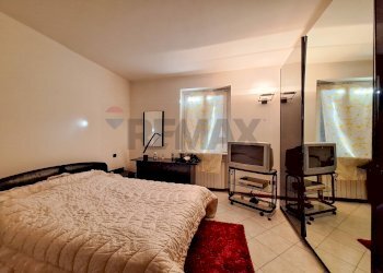 Camera / camera da letto - Trilocale VIA CAVOUR
 
17, Castronno - foto 9