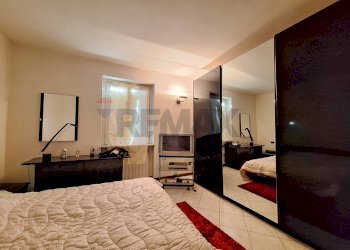 Camera / camera da letto - Trilocale VIA CAVOUR
 
17, Castronno - foto 10