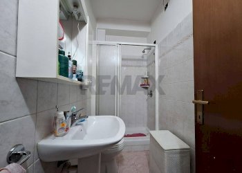 Bagno - Trilocale VIA CAVOUR
 
17, Castronno - foto 13