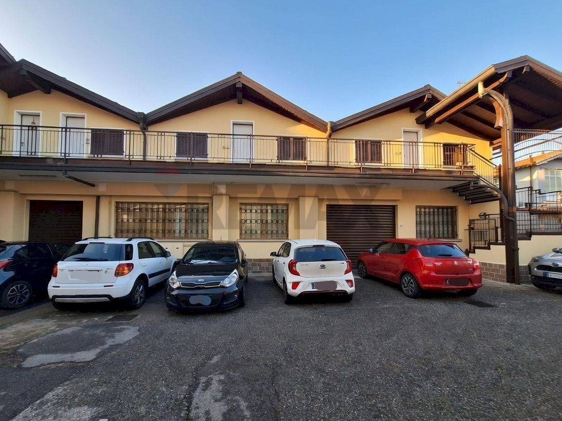 Casa all\'aperto - Bilocale VIA CAVOUR
 
19, Castronno - foto 2