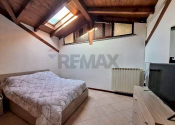 Camera / camera da letto - Bilocale VIA CAVOUR
 
19, Castronno - foto 9