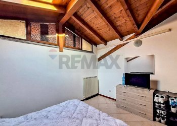 Camera / camera da letto - Bilocale VIA CAVOUR
 
19, Castronno - foto 11