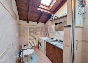 Bagno - Bilocale VIA CAVOUR
 
19, Castronno - foto 12