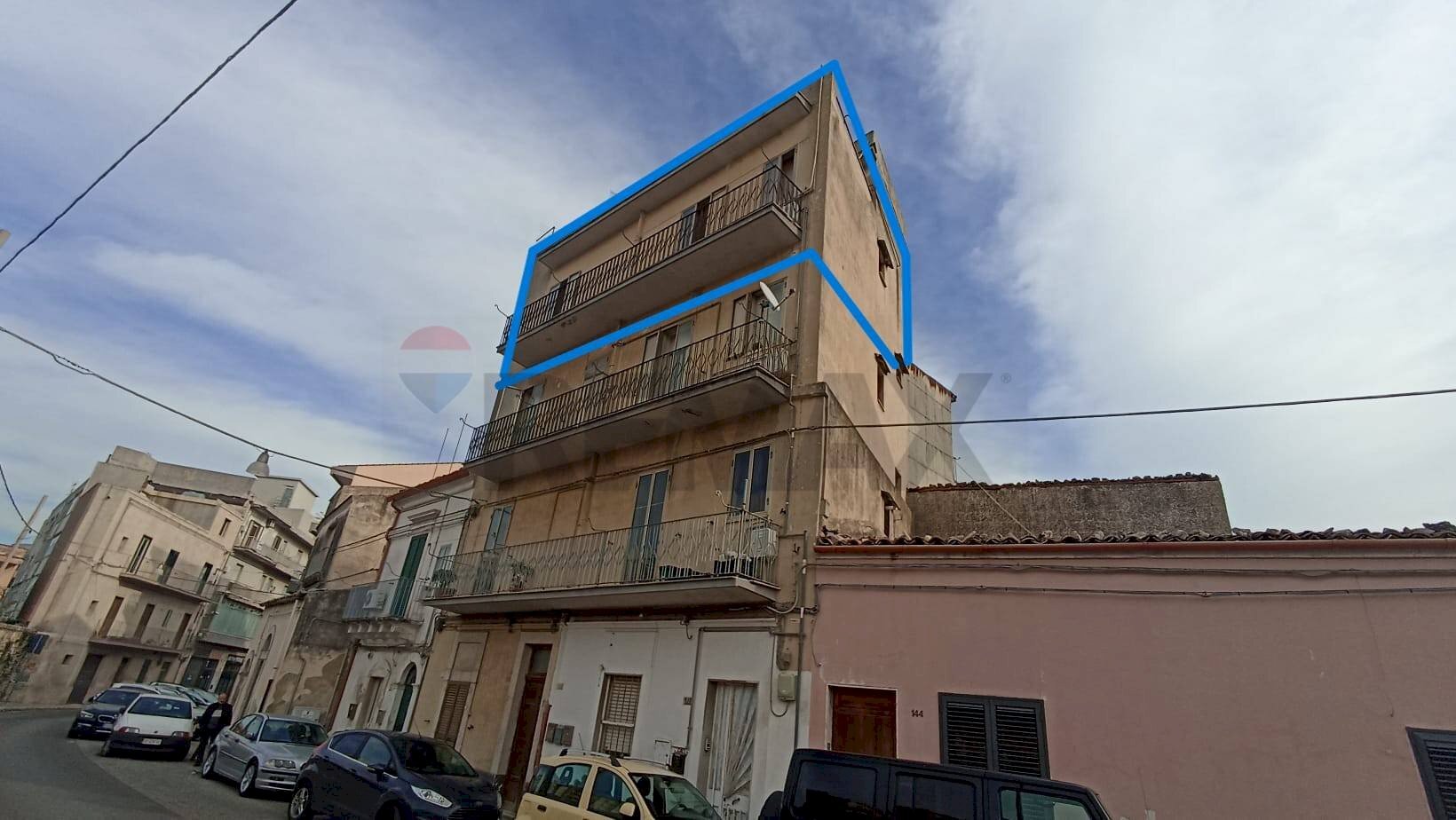 Edificio all\'aperto - Semi-detached house via dante alighieri
 
138, Ragusa - photo 1
