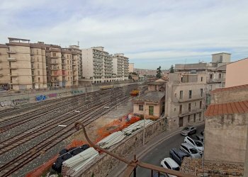 Edificio all\'aperto - Casa semi indipendente via dante alighieri
 
138, Ragusa - foto 32