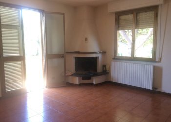 Foto 11 - Commercial Activity via umberto terracini
 
22, Cascina - photo 11