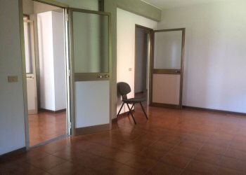 Foto 17 - Commercial Activity via umberto terracini
 
22, Cascina - photo 17