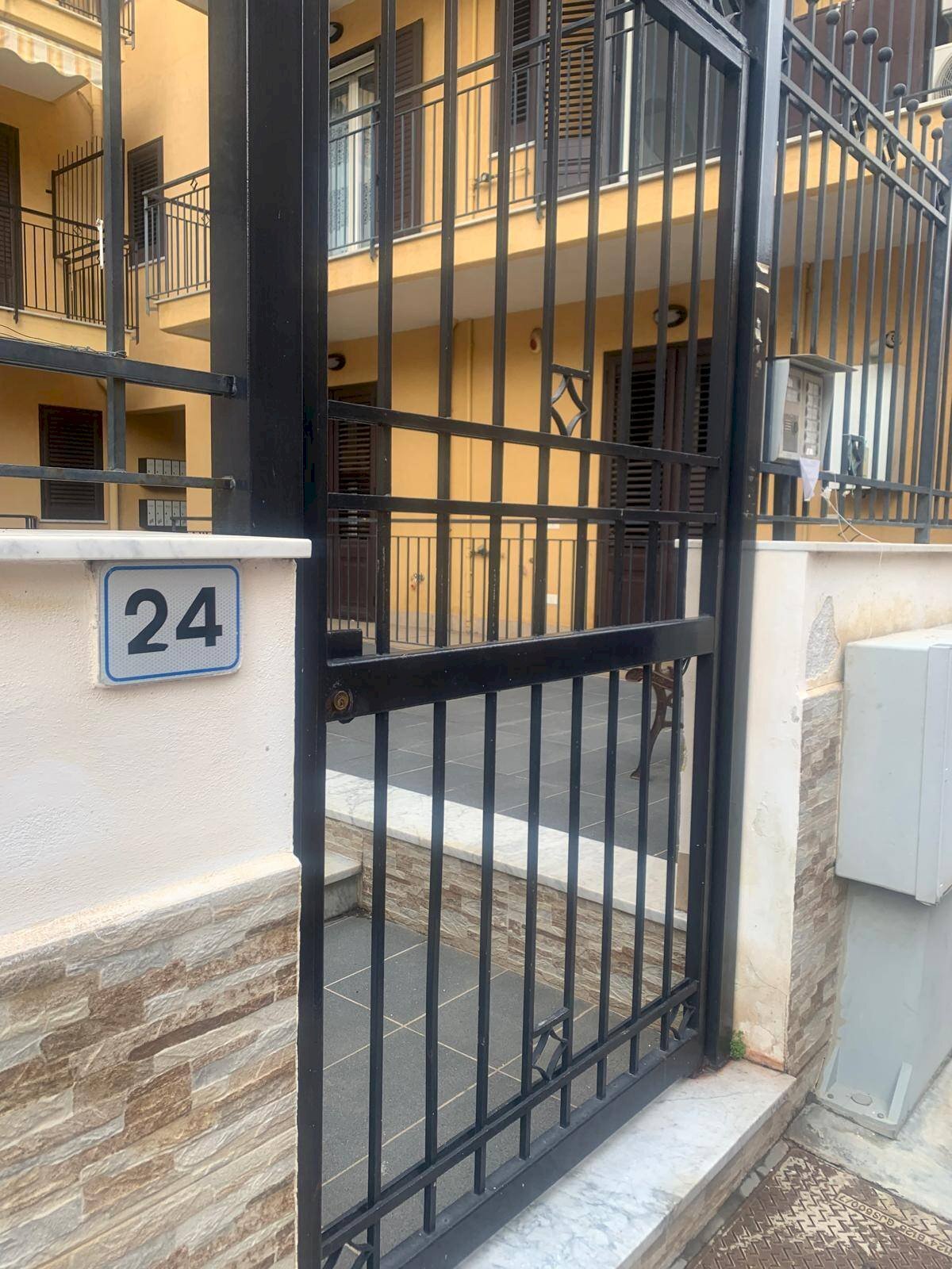 Foto 2 - Quadrilocale Via Andrea Doria
 
24, Bagheria - foto 2