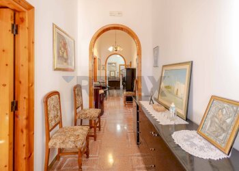 Hall / corridoio - Villa Strada Gianfelice
 
52, Martina Franca - foto 4