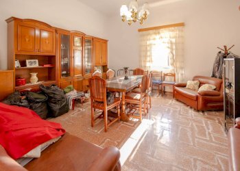 Sala da pranzo - Villa Strada Gianfelice
 
52, Martina Franca - foto 6