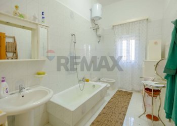 Bagno - Villa Strada Gianfelice
 
52, Martina Franca - foto 7