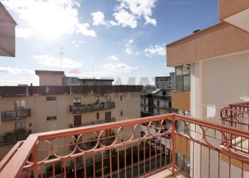 Balcone - Quadrilocale Via Kennedy
 
7, Triggiano - foto 18