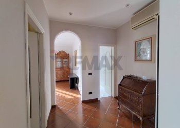 Hall / corridoio - Bilocale via Bellini
 
6, Parma - foto 17