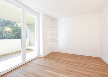 Foto 13 - Trilocale Via al Vittoriale
 
11, Gardone Riviera - foto 13