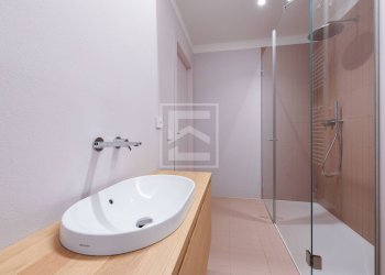 Foto 17 - Trilocale Via al Vittoriale
 
11, Gardone Riviera - foto 17