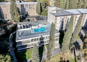 Foto 13 - Trilocale Via al Vittoriale
 
11, Gardone Riviera - foto 13