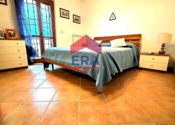 Foto 9 - Villa a Schiera Stradone Sant'Anastasio
 
150, Anzio - foto 9