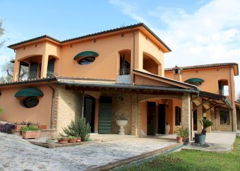 Foto 2 - Villa via Della Madonna
11, Campli - photo 2