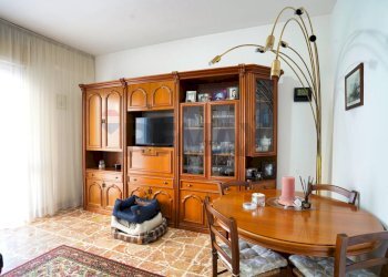 Sala da pranzo - Trilocale via Cecati
 
18/1, Reggio nell'Emilia - foto 7